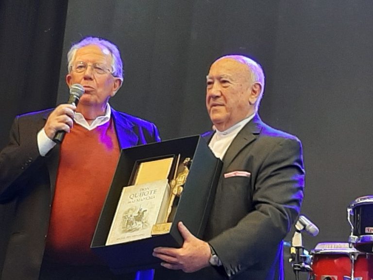 Presente de Mutual Maestra