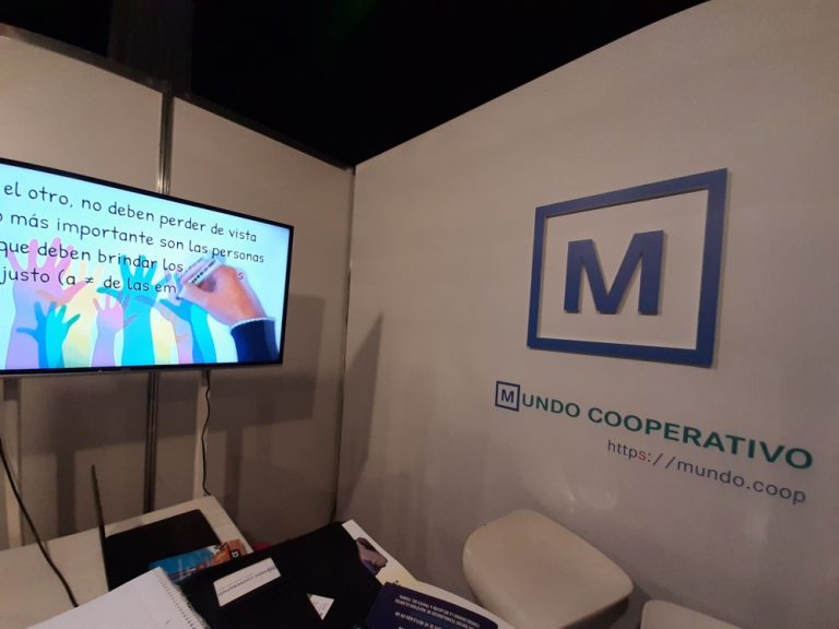 Stand Mundo Cooperativo