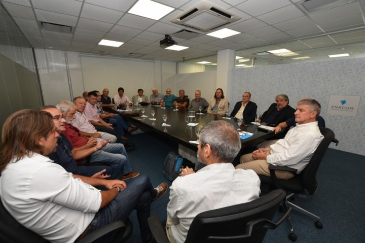 ENACOM y cooperativistas