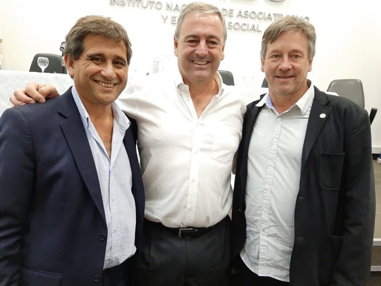 Dr. Ariel Guarco con Intendentes