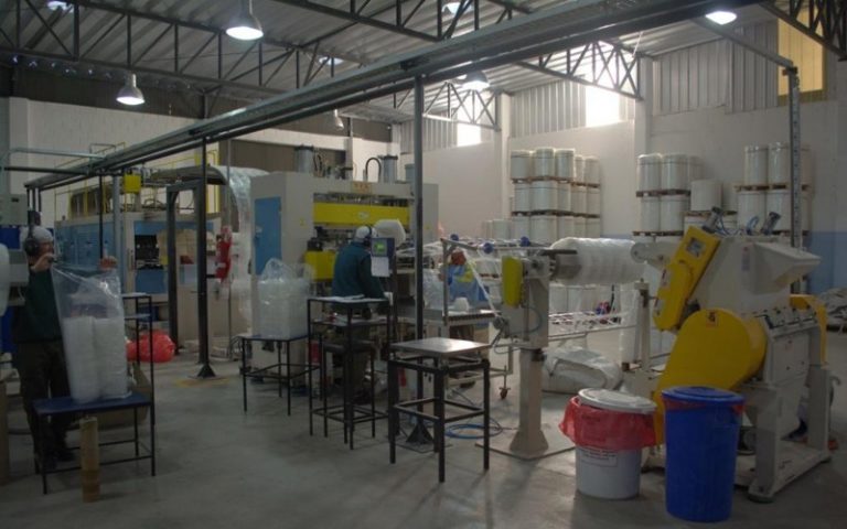 A fabrica de bandejas