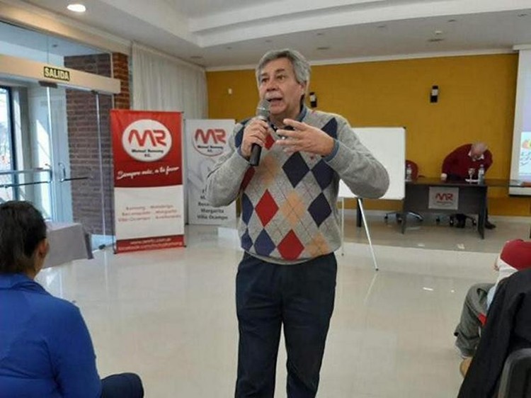 Cr. Nicolás Martínez-UICE