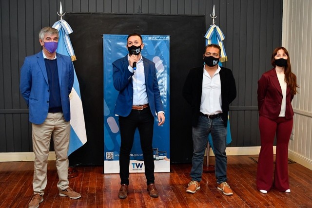 Hugo Schvemmer - Adríán Maderna y Equipo