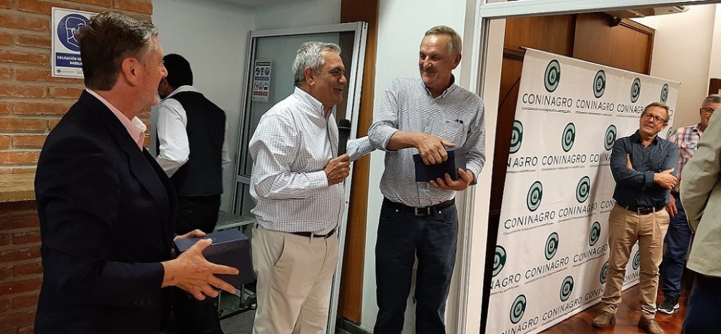 Distinción a Dante Trossero