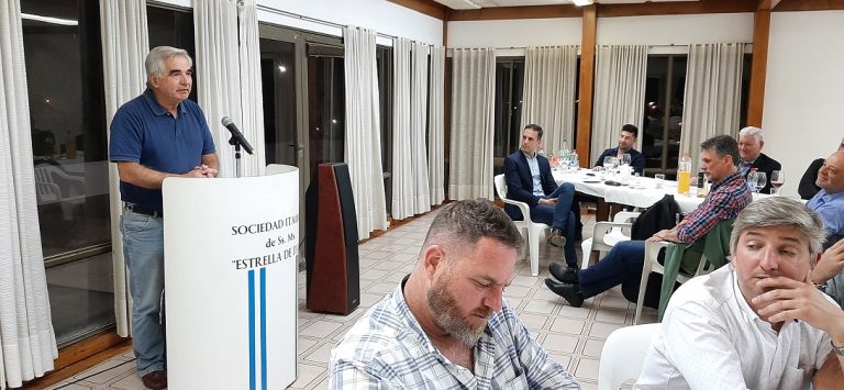 Lic. Fontenla con asistentes