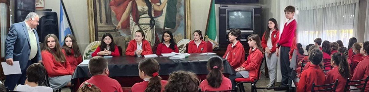 ASAMBLEA EN UNA MUTUAL 1200