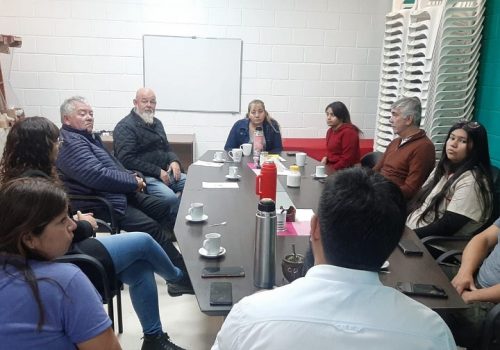 Acuerdo en em marco de Dolavon produce