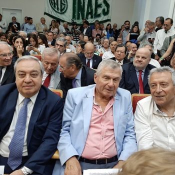 CP Víctor Rossetti en el centro