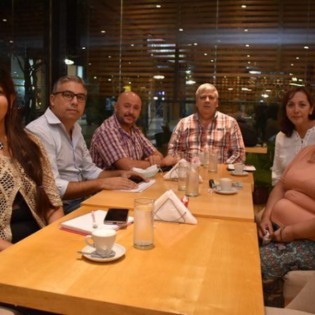 Defensor-1 Con autoridades