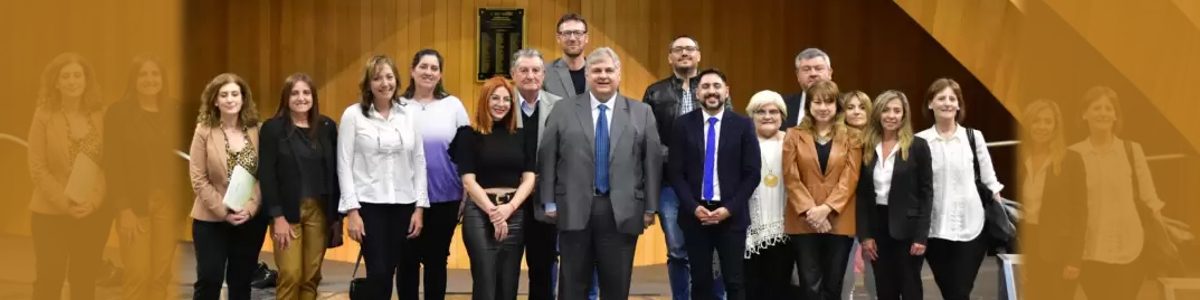 EL PARLAMENTO CORDOBES 1200