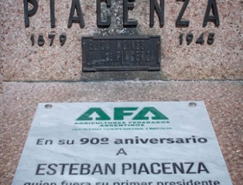 Homenaje Esteban Piacenza