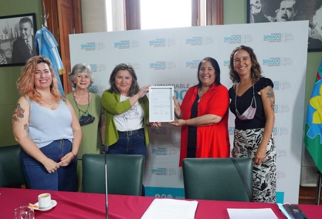 Lucía Portos- María Reigada- Ayelén Durán-María Eva Sanz-Jazmín Ocampo